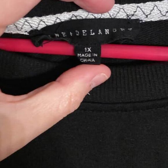 Jane & Delancey New York Shirt - Picture 2 of 2